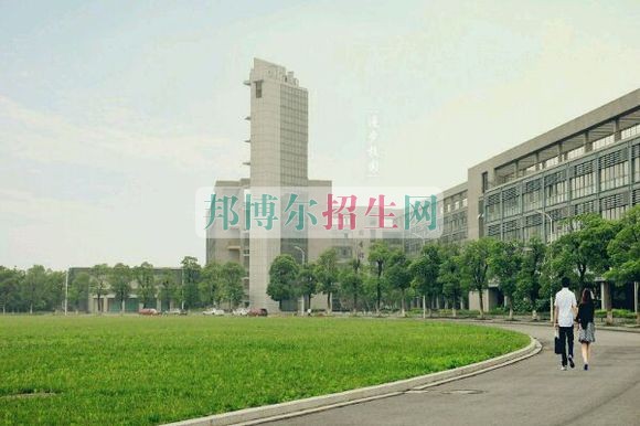 南京理工大學(xué)泰州科技學(xué)院網(wǎng)站網(wǎng)址