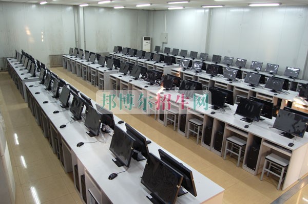 什么計算機(jī)多媒體技術(shù)學(xué)校好
