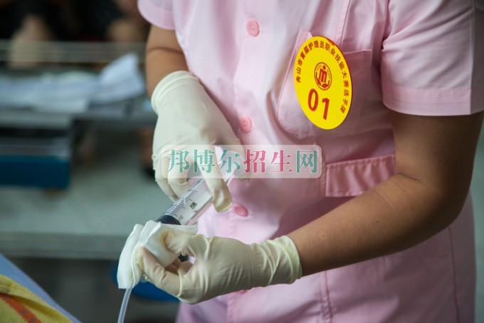 哪個大專學校藥劑專業(yè)好