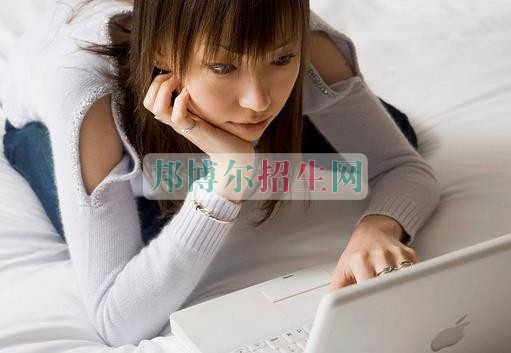 女生學(xué)計算機(jī)網(wǎng)絡(luò)技術(shù)怎么樣