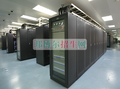 初中畢業(yè)能學(xué)計算機信息管理嗎