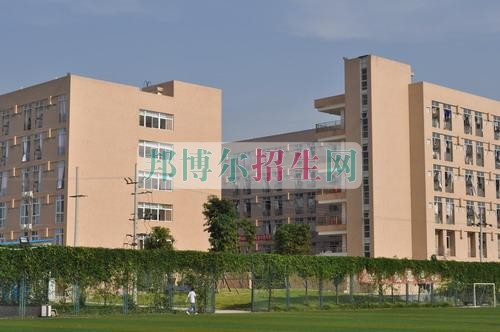 成都電子商務(wù)學校好不好