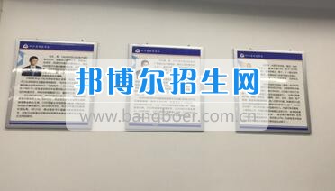 四川省檔案學校電子商務(wù)實訓室初具形象