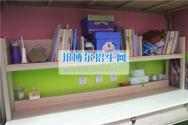 成都希望幼師學(xué)校是責(zé)任？更是一種愛！