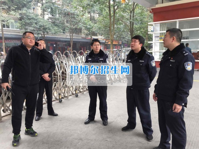 警校共建平安和諧校園張公橋派出所民警到四川省樂(lè)山市第一職業(yè)高級(jí)中學(xué)進(jìn)行開學(xué)巡訪