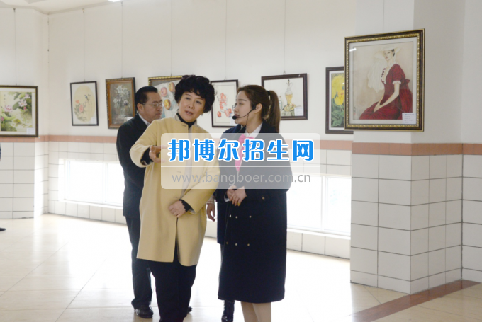市委常委、宣傳部長潘梅到川南幼兒師范高等?？茖W(xué)校調(diào)研思想政治工作