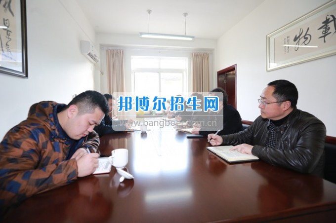 川北幼兒師范高等專(zhuān)科學(xué)校開(kāi)展干部談心談話(huà)工作