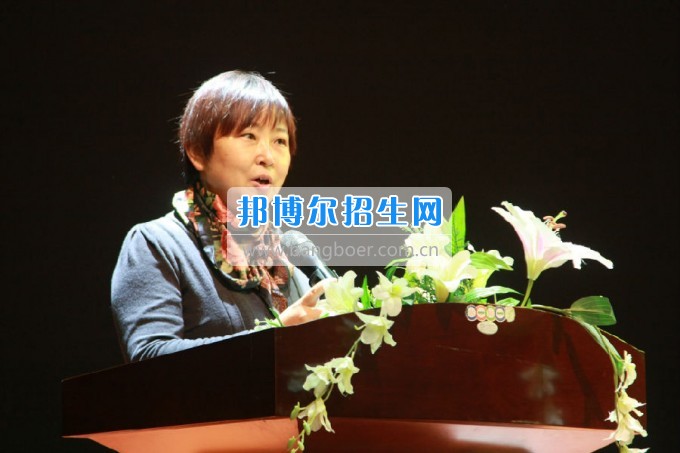 貴陽幼兒師范學(xué)校校本培訓(xùn)拉開新學(xué)期序幕，2017擼起袖子加油干！