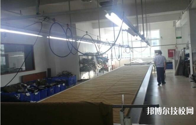 六盤水軍事技能職業(yè)學(xué)校2020年學(xué)費(fèi)、收費(fèi)多少
