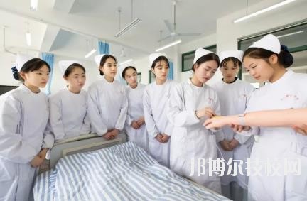 溫州護(hù)士學(xué)校2020年報(bào)名條件、招生要求、招生對(duì)象