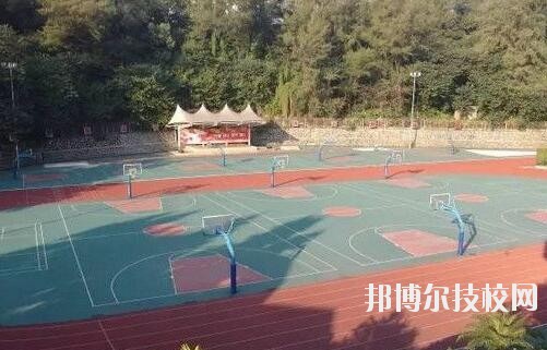 四川儀表工業(yè)學(xué)校2020年報(bào)名條件、招生要求、招生對(duì)象
