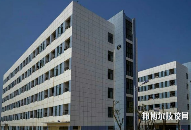 鄱陽(yáng)衛(wèi)生學(xué)校2020年報(bào)名條件、招生要求、招生對(duì)象 