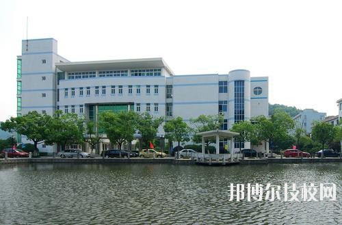 鄞州職業(yè)高級(jí)中學(xué)2020年學(xué)費(fèi)、收費(fèi)標(biāo)準(zhǔn)