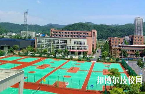 浙江桐廬職業(yè)技術學校2020年報名條件、招生要求、招生對象
