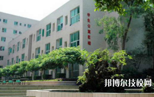 重慶機(jī)械技師學(xué)院2020年報(bào)名條件、招生要求、招生對(duì)象
