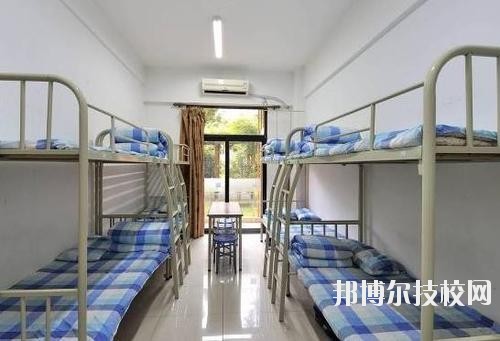 宜賓敘州區(qū)柳嘉職業(yè)技術(shù)學校2020年宿舍條件
