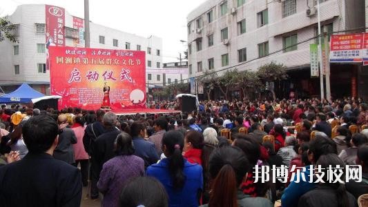 樂至回瀾職業(yè)中學2020年招生辦聯系電話