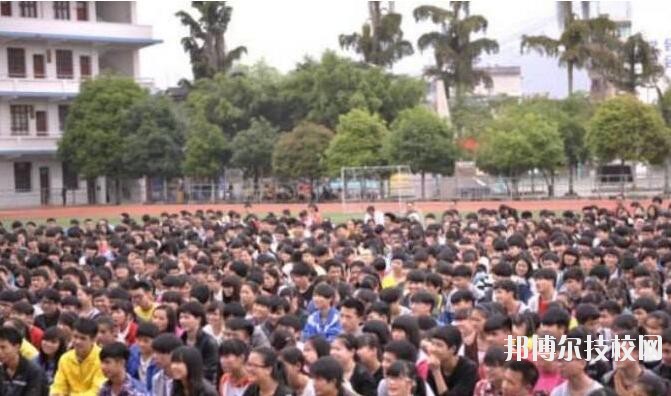 荔波職業(yè)高級(jí)中學(xué)2020年報(bào)名條件、招生要求、招生對(duì)象