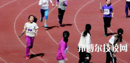 嘉峪關(guān)體育運動學(xué)校2020年學(xué)費、收費多少
