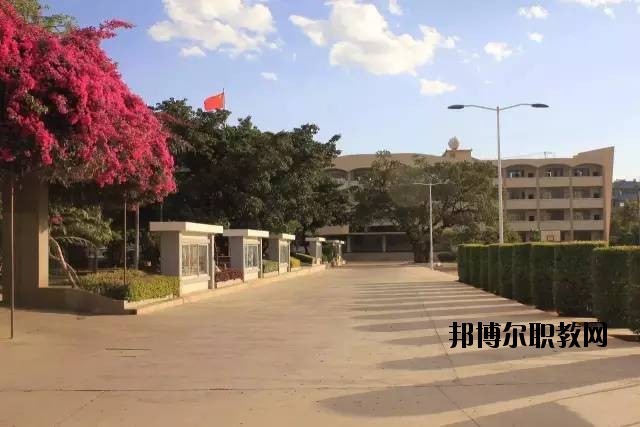 元謀縣職業(yè)高級中學(xué)2020年報名條件、招生要求、招生對象