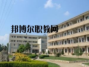 祿豐縣職業(yè)高級(jí)中學(xué)2020年報(bào)名條件、招生要求、招生對(duì)象