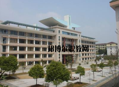 贛州服裝職業(yè)技術(shù)學(xué)校2020年報(bào)名條件、招生要求、招生對象