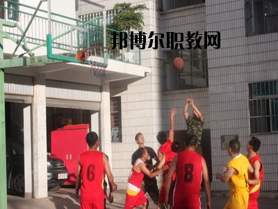 新平縣職業(yè)高級中學(xué)怎么樣、好不好