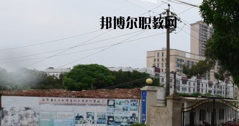 南寧民族歌舞藝術(shù)職業(yè)技術(shù)學(xué)校怎么樣、好不好