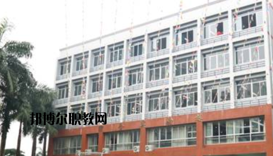 廣西電子高級(jí)技工學(xué)校2020年報(bào)名條件、招生要求、招生對(duì)象