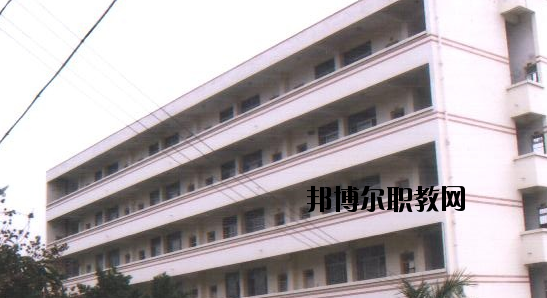南寧電子工程學(xué)校2020年報(bào)名條件、招生要求、招生對(duì)象 