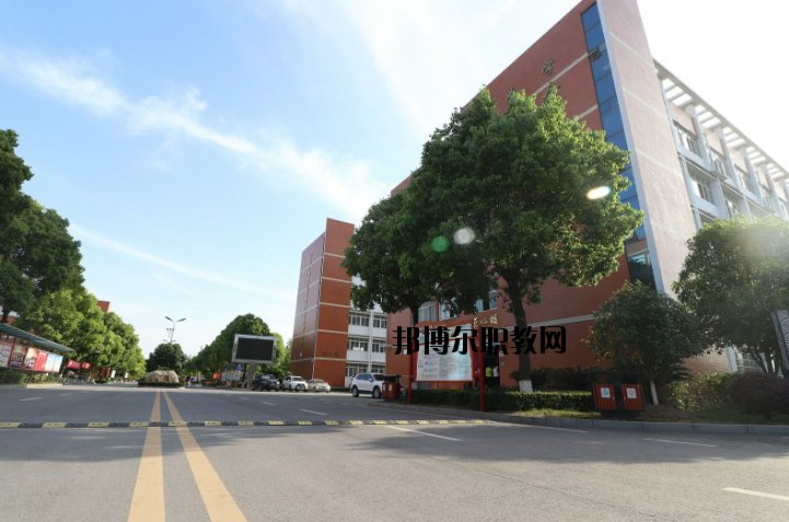 江陵職教中心2020年報(bào)名條件、招生要求、招生對(duì)象