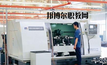 河南信陽(yáng)航空服務(wù)學(xué)校2021年報(bào)名條件、招生要求、招生對(duì)象