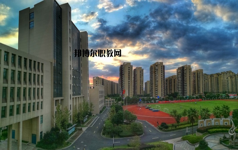 永嘉縣四川中學(xué)2020年報(bào)名條件、招生要求、招生對象