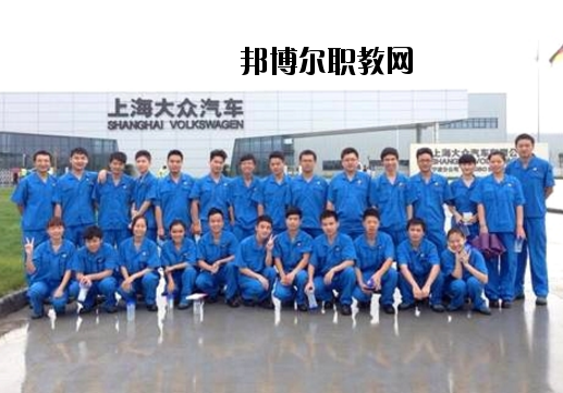萍鄉(xiāng)工業(yè)中等專(zhuān)業(yè)學(xué)校2020年報(bào)名條件、招生要求、招生對(duì)象