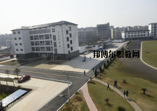 宜豐中等專業(yè)學(xué)校2020年報名條件、招生要求、招生對象