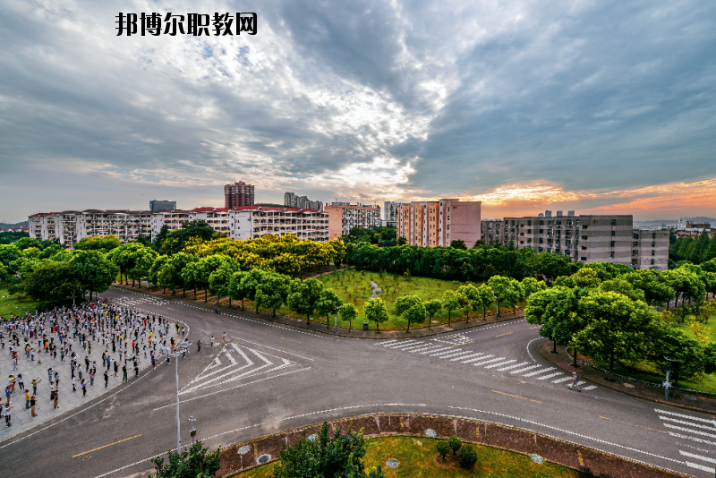 江蘇建筑職業(yè)技術(shù)學(xué)院怎么樣、好不好