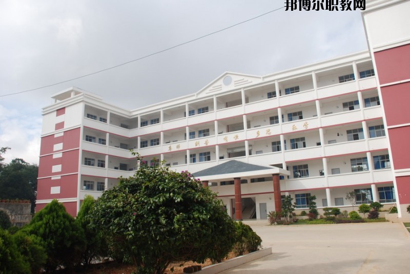 祥云縣職業(yè)高級中學(xué)2020年報名條件、招生要求、招生對象
