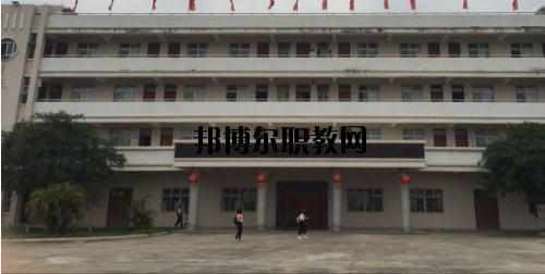 陸豐技工學(xué)校2020年報(bào)名條件、招生要求、招生對象