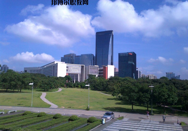 安陸深藍電子工業(yè)技術(shù)學校怎么樣、好不好