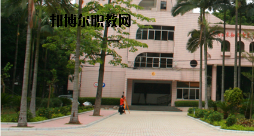 廣州建筑工程職業(yè)學(xué)校2020年報名條件、招生要求、招生對象