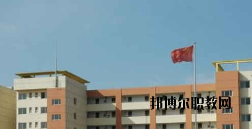 承德華中管理中專學(xué)校2020年報(bào)名條件、招生要求、招生對象 