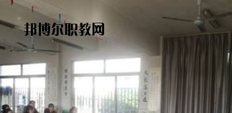 秦皇島燕成中等專業(yè)學(xué)校2020年報名條件、招生要求、招生對象 