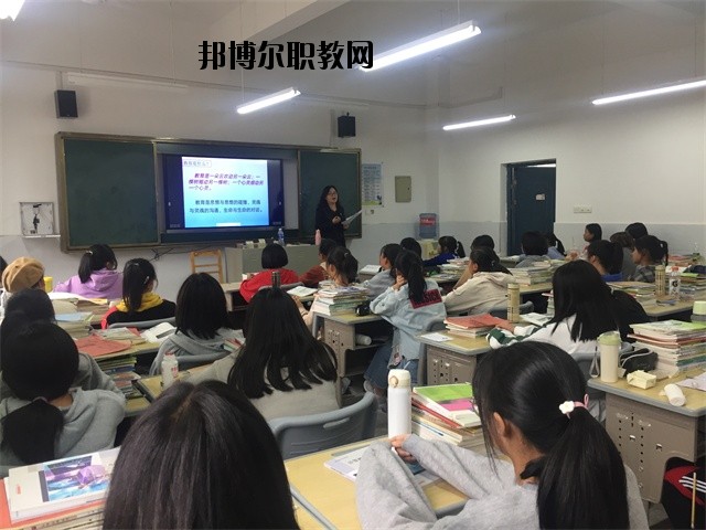 江西景德鎮(zhèn)機(jī)電工程學(xué)校2020年報(bào)名條件、招生要求、招生對(duì)象 