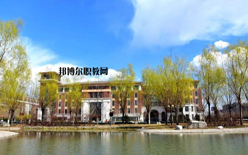 京山衛(wèi)生學(xué)校2020年報(bào)名條件、招生要求、招生對(duì)象