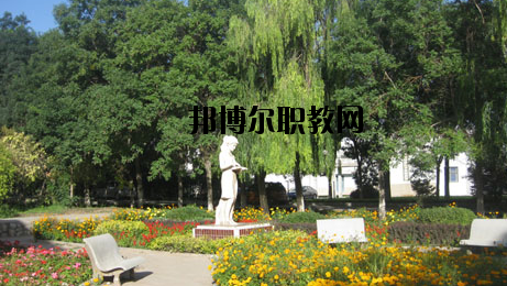 金川公司技工學(xué)校2020年學(xué)費(fèi)、收費(fèi)多少