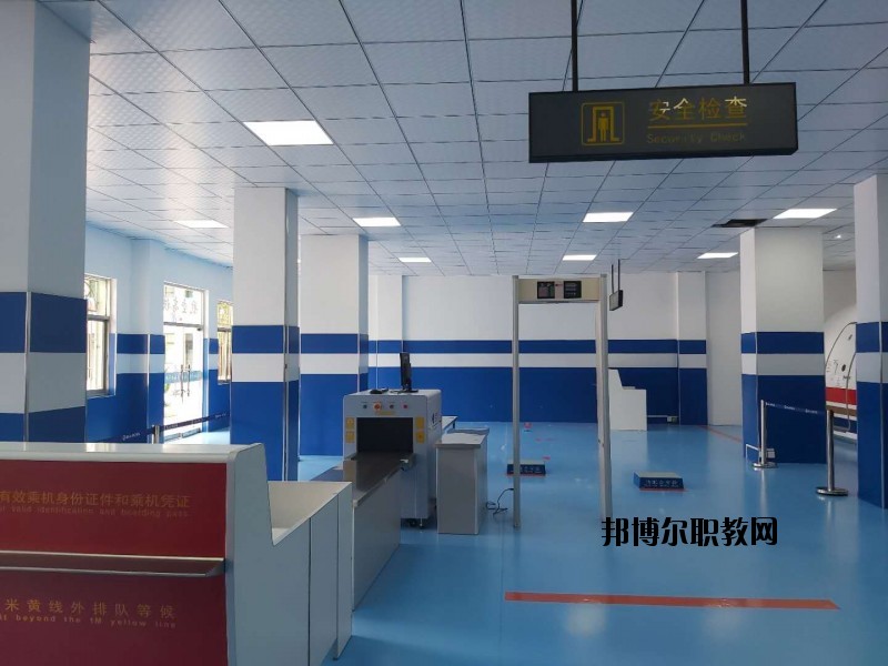 淮南女子職業(yè)學(xué)校2020年報(bào)名條件、招生要求、招生對(duì)象