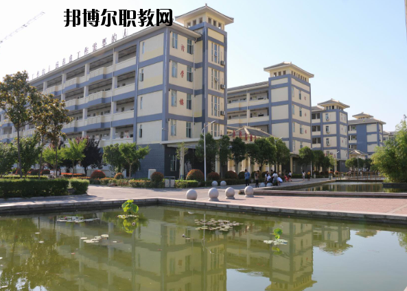 亳州中藥科技學校2020年招生辦聯(lián)系電話