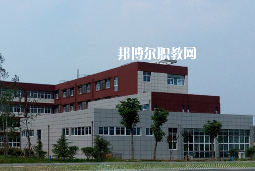 天長工業(yè)學(xué)校2020年報名條件、招生要求、招生對象
