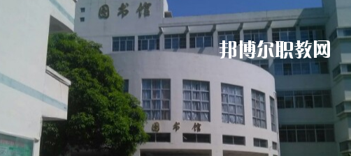 百色市職業(yè)技術(shù)學(xué)校2020年報(bào)名條件、招生要求、招生對象 
