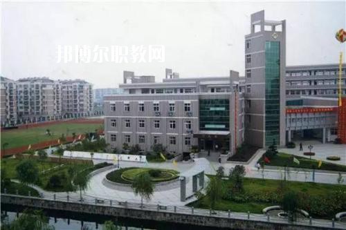 樂(lè)至縣回瀾職業(yè)中學(xué)2020年報(bào)名條件、招生要求、招生對(duì)象